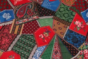 41"L x 44"W Cranston Fabric Cheater Quilt Scrap Pattern Floral Theme Red Green - Picture 1 of 12