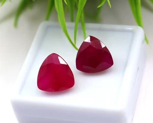 17Ct Bixbyite Red Beryl Pair Excellent Trillion cut loose gemstone Red Beryl - Picture 1 of 8