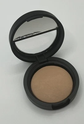 Laura Geller MEDIUM Double Take Baked Versatile Powder Foundation Travel Size - Image 1 of 4
