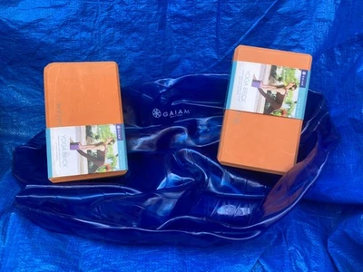 2 bloques de yoga GAIAM y bola de equilibrio GAIAM Texturizada Cuerpo Total 75 cm Foto 1 de 4