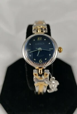 Reloj para mujer Marco Max esfera azul caja plateada encanto delfín Foto 1 de 4