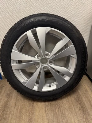 Original Alu-Winterradsatz VW ID3 7.5x18 mit 215/55 R18 Goodyear Ultragrip - Bild 1 von 4