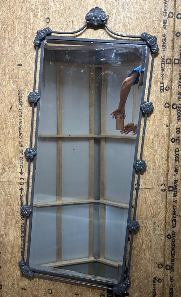 "Espejo grande antiguo de hierro fundido - 55"" de alto" Foto 1 de 4