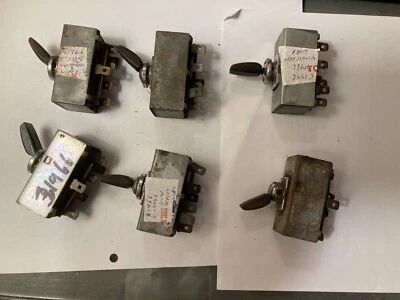 Interruptores de tablero Lucas originales Jaguar Etype, berlina $40 cada uno Foto 1 de 4