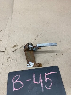 1978-1987 Regal Manual / Power Window Regulator Door HANDLE BRACKET INSIDE OEM ! - Image 1 of 4