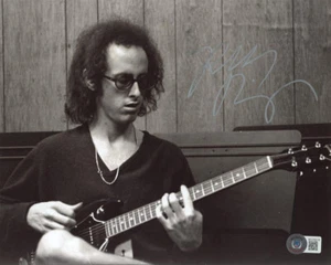 ROBBY KRIEGER SIGNED AUTOGRAPHED 8x10 PHOTO GUITARIST FOR THE DOORS BECKETT BAS - Picture 1 of 2