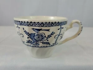 Blau weiß Blumen mit Vogelwirbel Teetasse Tasse - Made in England - EUC - kostenloser Versand - Bild 1 von 6