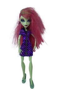 MONSTER HIGH Venus Doll 2008 - Picture 1 of 4