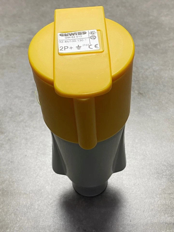 GEWISS GW62012 Straight Connector Mobile Socket, IP44, 2P + E, 32A, 100-130V - Image 1 of 4