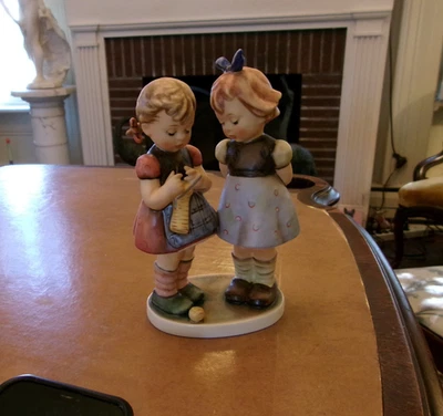 Hummel Goebel Germany Figurines #256 KNITTING LESSON GIRLS 7-1/2" TALL Mint - Image 1 of 4