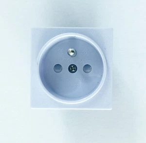 France Power Socket Outlet Plug Power Receptacle AC 250V 16A white 1pcs - Picture 1 of 5