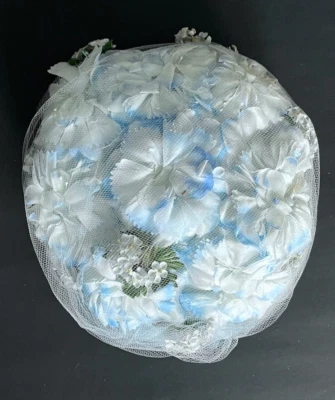 Vintage 1950s Blue & White Floral Veiled Pillbox Hat Half Hat Mid-Century Style - Image 1 of 4