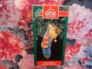 PUNZE ANDENKEN ORNAMENT BESTÜCKT MIT JOY BELLS 1992 NIE GEÖFFNET NEU - Bild 1 von 2