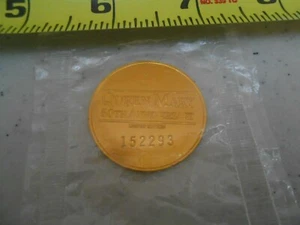 RARE 1986 QUEEN MARY 50TH ANNIVERSARY LIMITED EDITION 152293 COMMEMORATIVE COIN - Picture 1 of 2