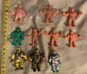 M.U.S.C.L.E.S. military muscle men little rubber guys lot - Picture 1 of 2