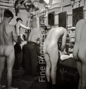1943 U.S. NAVY Male Nude Sailors Butts Shower WWII USS Nassau WAYNE MILLER Photo - Picture 1 of 2