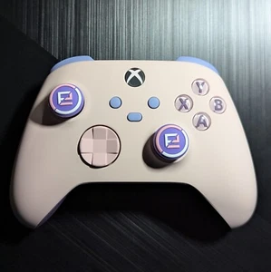 Custom Wireless Controller For Xbox Or PC Xbox Series X Controller Sakura Pink - Picture 1 of 4