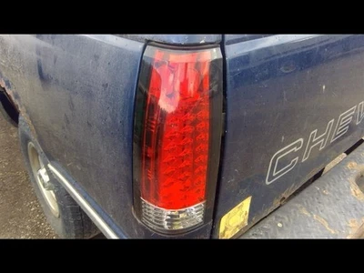Luz trasera izquierda del conductor para camioneta Chevrolet 2500 90-00 131011 Foto 1 de 4