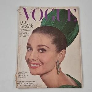 VTG 1964 Vogue Audrey Hepburn Cover +10 Penn pgs Wearing Givenchy My Fair Lady - Imagen 1 de 10