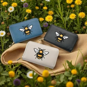 Portafoglio 8 carte ecopelle med zip intorno ape blu nero beige applicazione LW175 - Foto 1 di 39