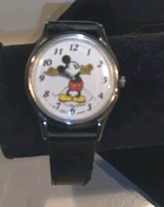 Mickey Mouse Disney Lorus Unisex Vintage Quartz Black Strap Watch V515-6000 - Picture 1 of 5
