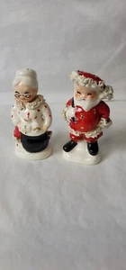 Vtg Napco Christmas Mr & Mrs Santa Claus Salt Pepper Shaker Spaghetti Trim - Picture 1 of 11