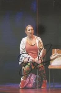 FAT FRIENDS/X FACTOR* SAM BAILEY SIGNED 6x4 ACTION PHOTO+COA *SKYSCRAPER* - Picture 1 of 1