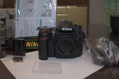 Nikon D7000 16.2MP Digital SLR camera Body with Grip and 2 Batteries - Image 1 of 4