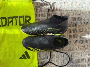 Adidas Predator Injection Jungen Fußballschuhe Größe 1,5 schwarz ohne Schnürung UVP 238£ - Bild 1 von 7