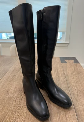 Nuevas Botas Altas Impermeables $219 Blondo Symone Tacón Bloque Talla 7.5 Foto 1 de 4