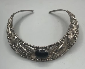 FRANK YAZZIE NAVAJO STERLING ONYX COLLAR NECKLACE - Picture 1 of 6