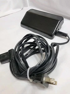 Singer Sewing Machine 988274-090 Foot Pedal 3-Prong Motor Controller Model CR307 - Picture 1 of 5