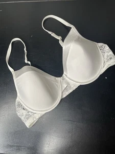 Warner's Women’s White Lace bra, style 1623 size 38C. - Picture 1 of 4
