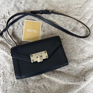 Michael Kors Kinsley Flap Shoulder Crossbody Or Belt Bag, Navy Blue, Chain - Picture 1 of 12