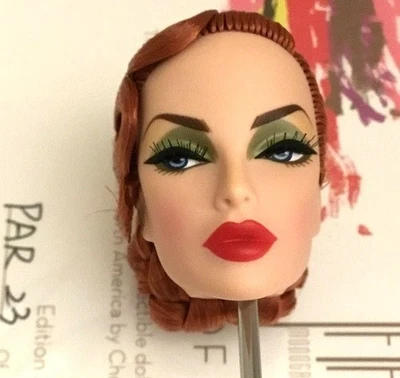 HEAD IN BLUSH SKINTONE DE POPULAR 12" WCLUB FR: MUÑECA MONOGRAMA INTEGRIDAD JUGUETES Foto 1 de 4