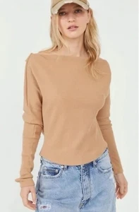 We The Free Boho Armario Grapa Camel Bronceado Manga Larga Asimétrico Top Agujero para el Pulgar - Imagen 1 de 7