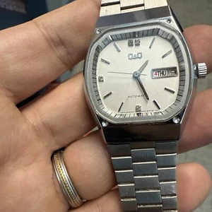Orologio Uomo Vintage Retrò Q&Q by Citizen Automatico Acciaio Meccanico Funzionante - Foto 1 di 20