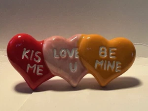 Nora Fleming mini - It's A Love Thing A178 Valentine's Day Conversation Hearts - Picture 1 of 1