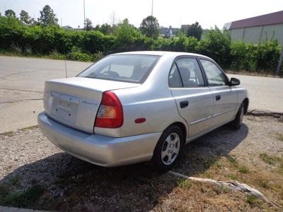 Radiator Fits 01-02 ACCENT 406889 Foto 1 de 4