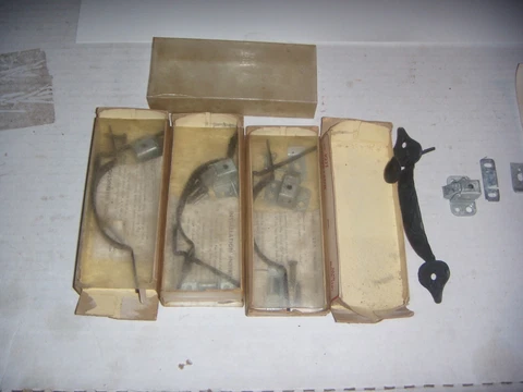 Lot Of 4 Vintage Cabinet Door Latches Cover