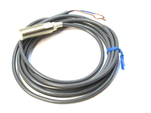 (NUEVO) OMRON E2E-X2Y1, E2EX2Y1 24-240V Sensor de proximidad inductivo - Imagen 1 de 4