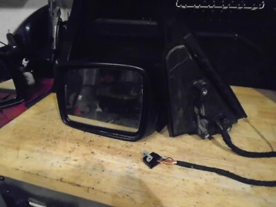 2005 - 2009 Land Rover Range Rover Driver Power Mirror 2 plugs 11 WIRE + 4 WIRE - Image 1 of 4