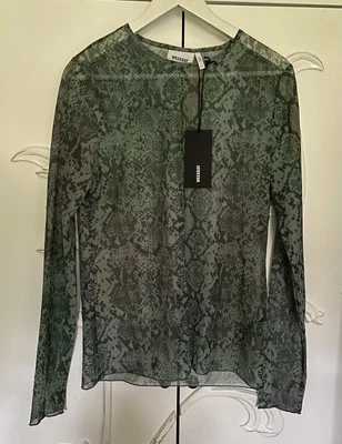 Weekday Oberteil Shirt transparent Schlangenmuster Grüntöne 40/42 neu! - Bild 1 von 4