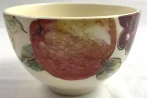 Pier 1 Hand Painted Earthenware Bowl Cream Fruit Pattern Italy 6.5" - Picture 1 of 5
