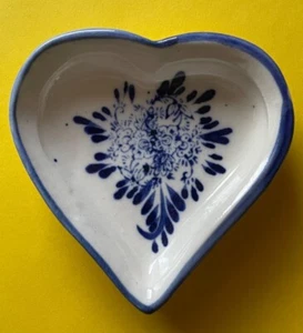Nobel Ball Ceramic Tea Bag Holder Handcrafted in China. In original box. - Picture 1 of 4