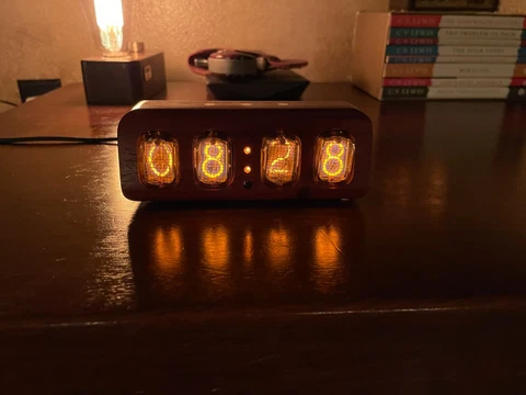 Rosewood Retro vacuum tube desk clock Cover