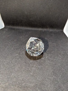 VINTAGE 40MM CLEAR CRYSTAL BALL PRISM HANGING SUNCATCHER FACETED CHANDELIER PART - Picture 1 of 7