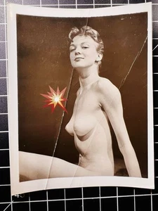Vtg 50’s Girl Pretty PIN UP Risque Nude Original B&W Girlie Photo #42 - Bild 1 von 2