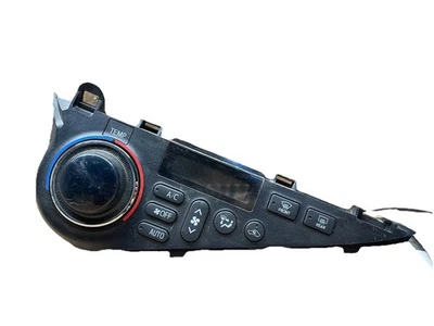 原始设备制造商 2012 - 2014 年丰田 PRIUS C 交流电热气候控制 555943-2010 #C347 — 第 1/4 张图片