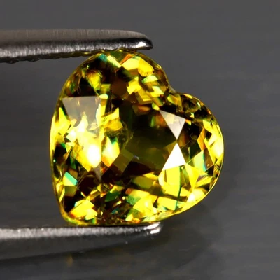 1.70 ct Spectacular Heart(7.27 x 7.17 mm)Afghanistan Multi Color Sphene Gemstone - Image 1 of 3